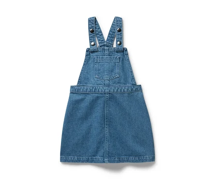 Robe-salopette pour enfant en jean bleu.
