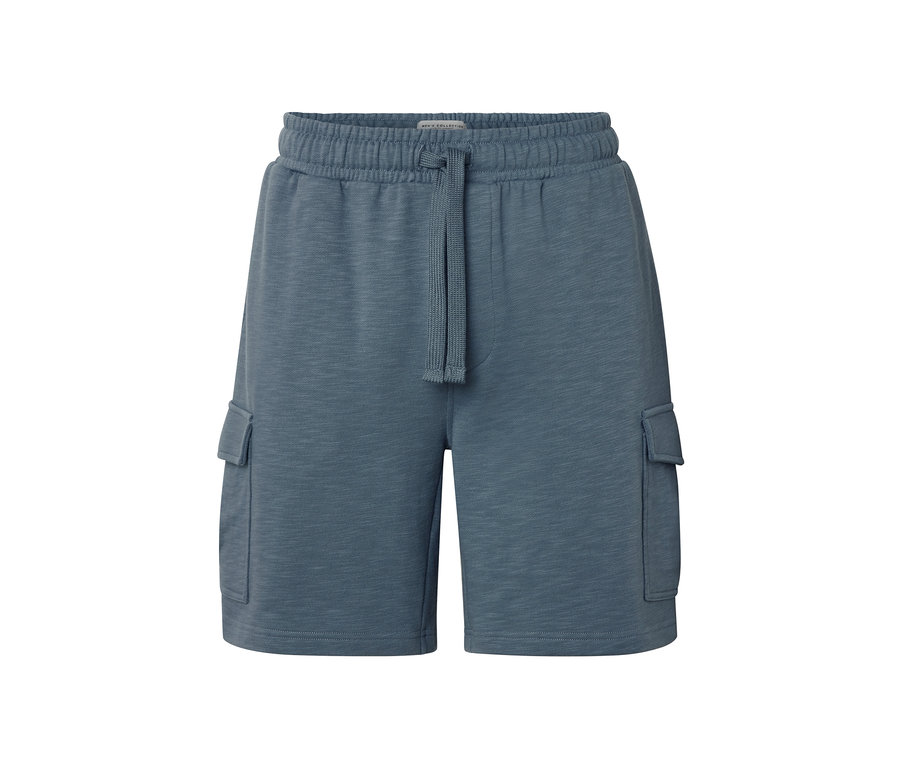 Un short cargo en sweat bleu avec cordon de serrage.