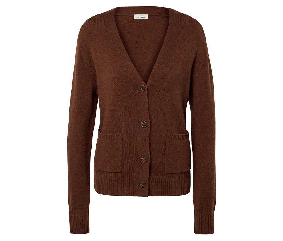 Cardigan tricoté marron avec col en V, boutons et poches.