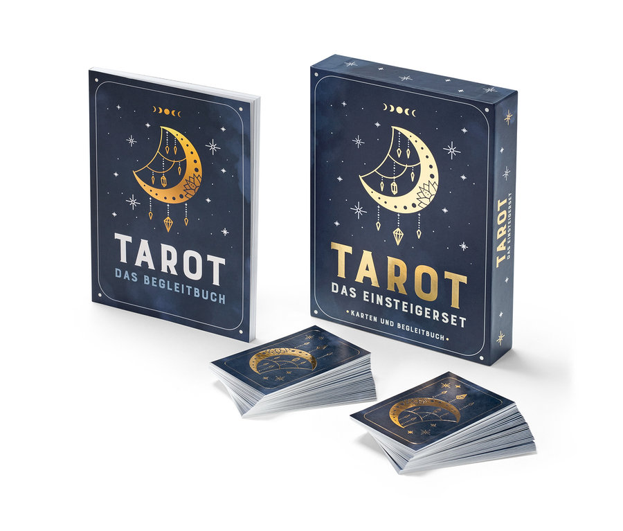 Un Tarot : le kit pour débutants avec des cartes et un livre d’accompagnement sur fond blanc.