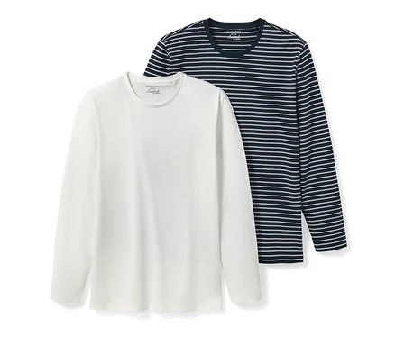 Deux t-shirts à manches longues, un blanc et un rayé bleu et blanc.