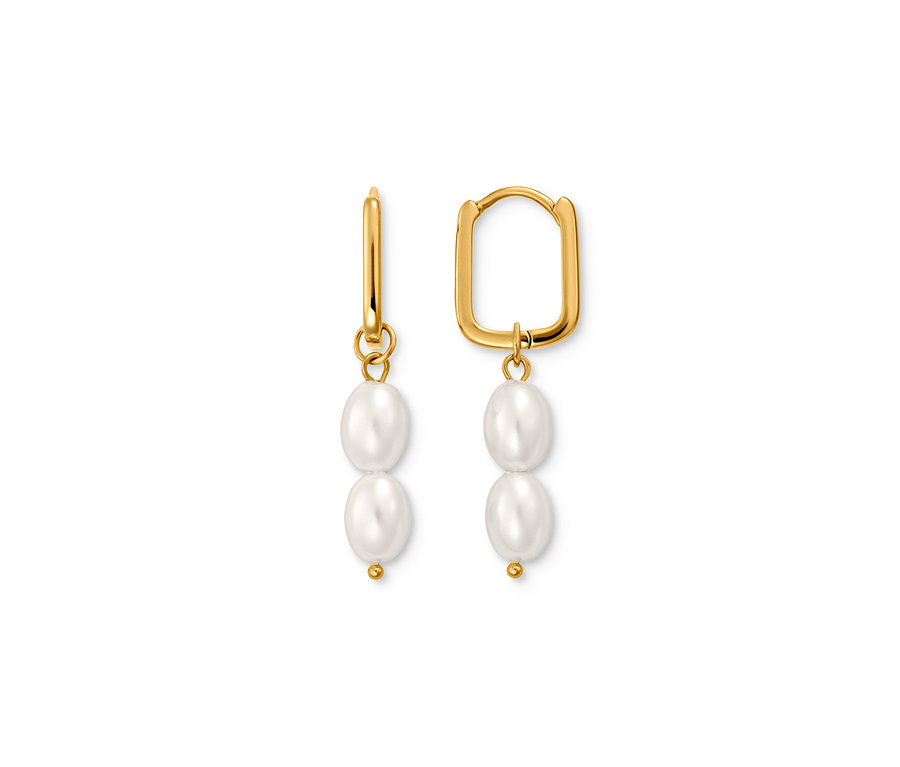 Deux boucles d’oreilles pendantes dorées avec perles.