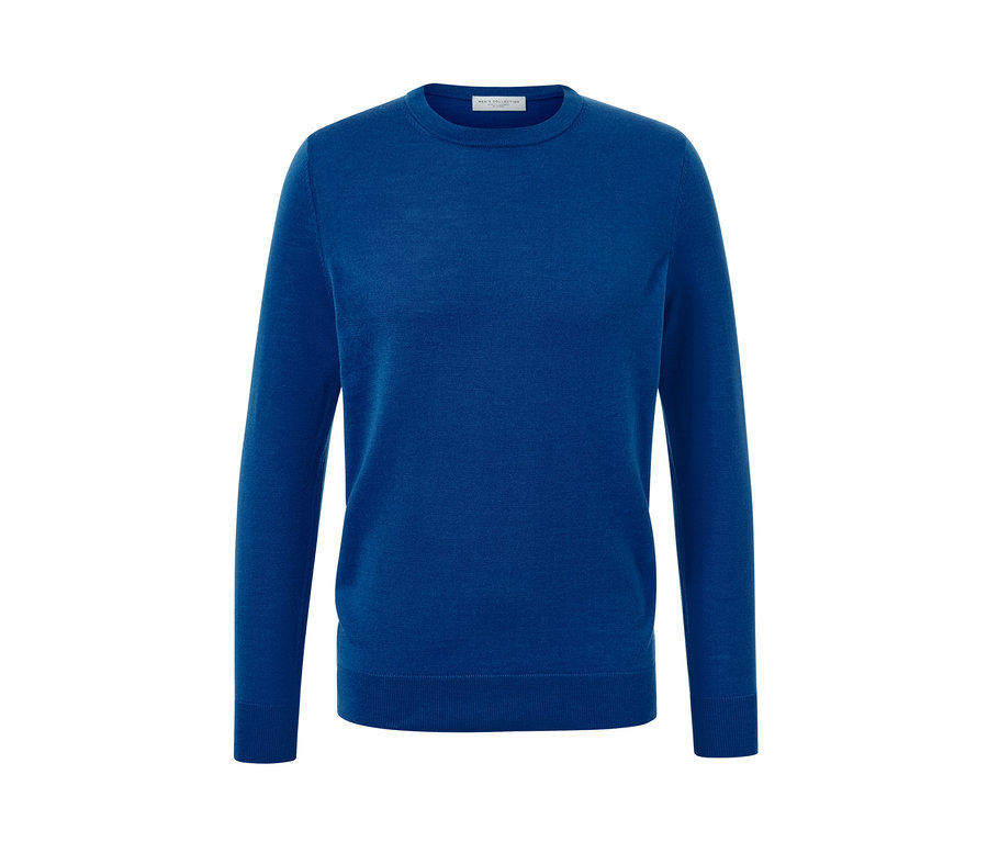 Pull en mérinos bleu.