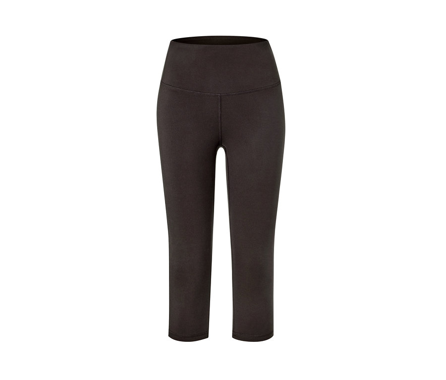 Un collant de sport modelant 3/4 sur fond blanc.