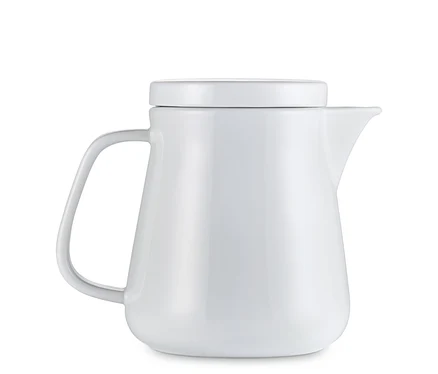 Cafetière en céramique blanche.