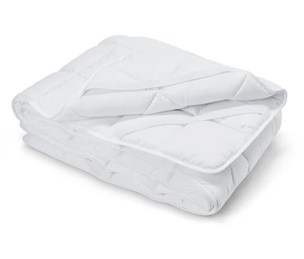 Un surmatelas rembourré (90 x 200 cm) plié est posé sur un fond blanc.