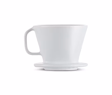Un filtre à café manuel blanc de taille 101.