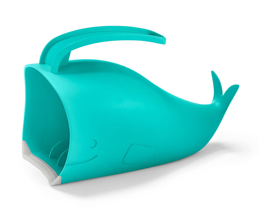 Gobelet lave-cheveux pour enfant turquoise en forme de baleine avec une poignée.