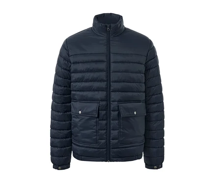 Veste matelassée bleu marine.