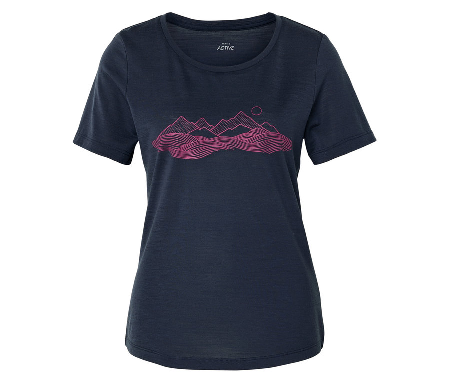 T-shirt bleu marine avec un motif de montagne rose.