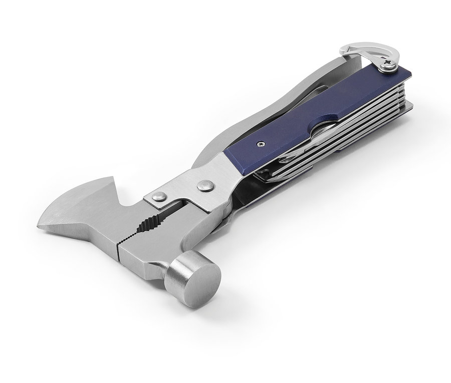 Outil combiné avec marteau, pince et manche bleu sur fond blanc.