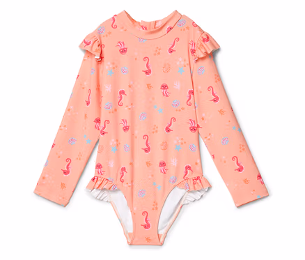Maillot de bain pêche à manches longues avec volants et motifs d'hippocampes, de méduses et de coquillages.