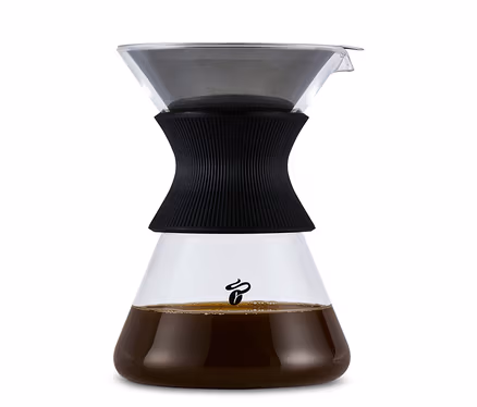 Une carafe en verre BEEM Pour Over, 0,75 l avec filtre et café.
