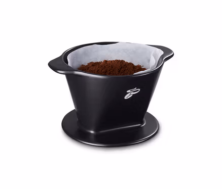 Filtre à café manuel noir, taille 101, avec un grain.