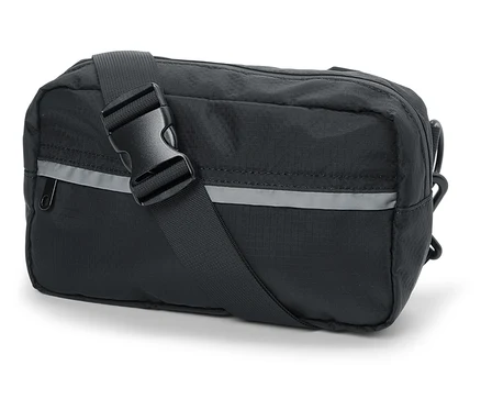 Sac banane noir avec bandoulière réglable et bande réfléchissante.