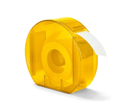 Distributeur d’étiquettes jaune avec une étiquette blanche.