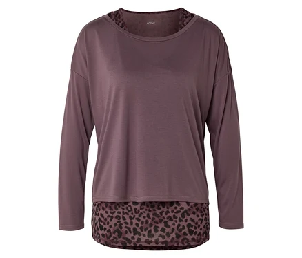Haut lilas à manches longues avec motif léopard sur l'ourlet inférieur et l'encolure.