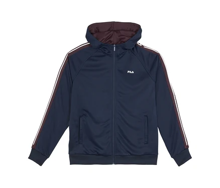 Veste de sport FILA pour homme bleu marine avec capuche doublée bordeaux, rayures blanches et bordeaux sur les manches.