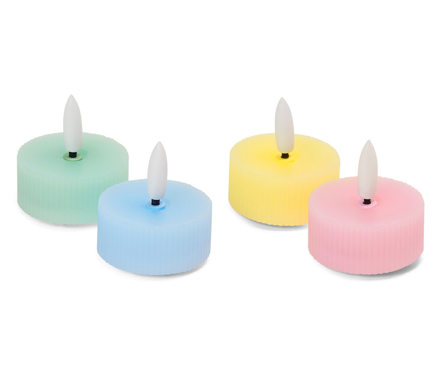 Quatre petites bougies LED de couleurs pastel (vert, bleu, jaune et rose) sur fond blanc.
