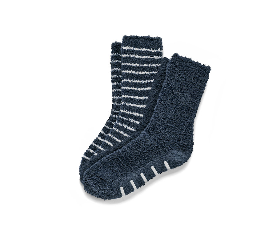 Deux paires de chaussettes douces pour enfants.
