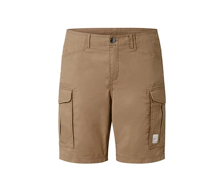 Un short marron « Work wear ».