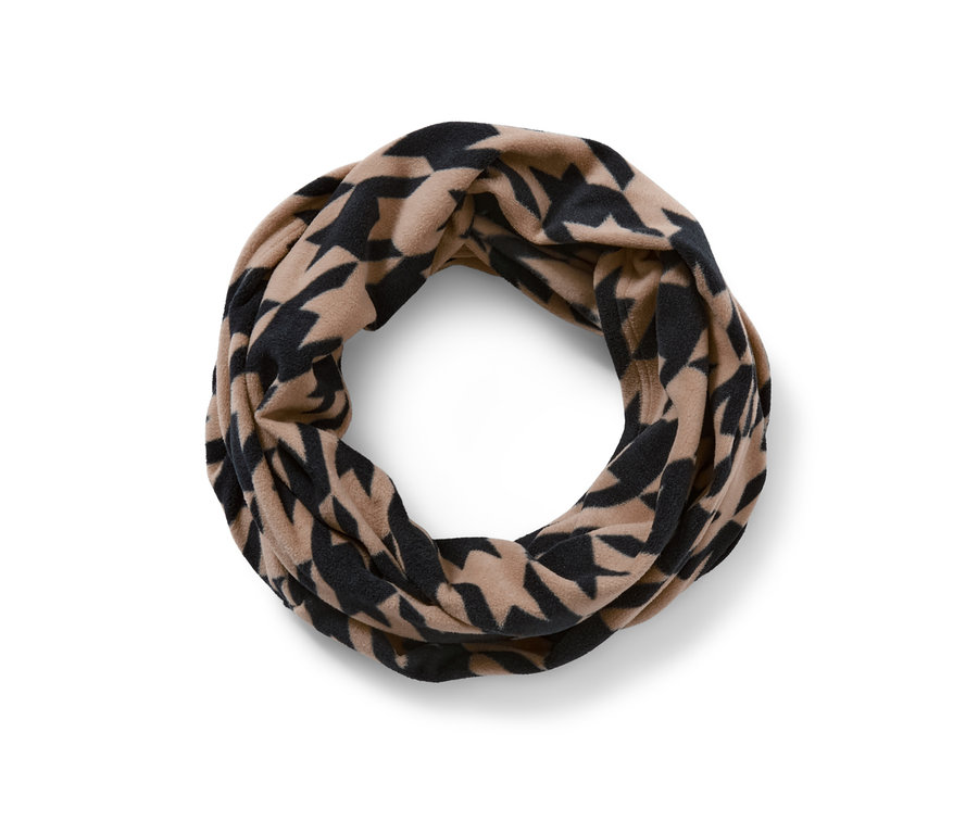 Écharpe loop imprimée en polaire.