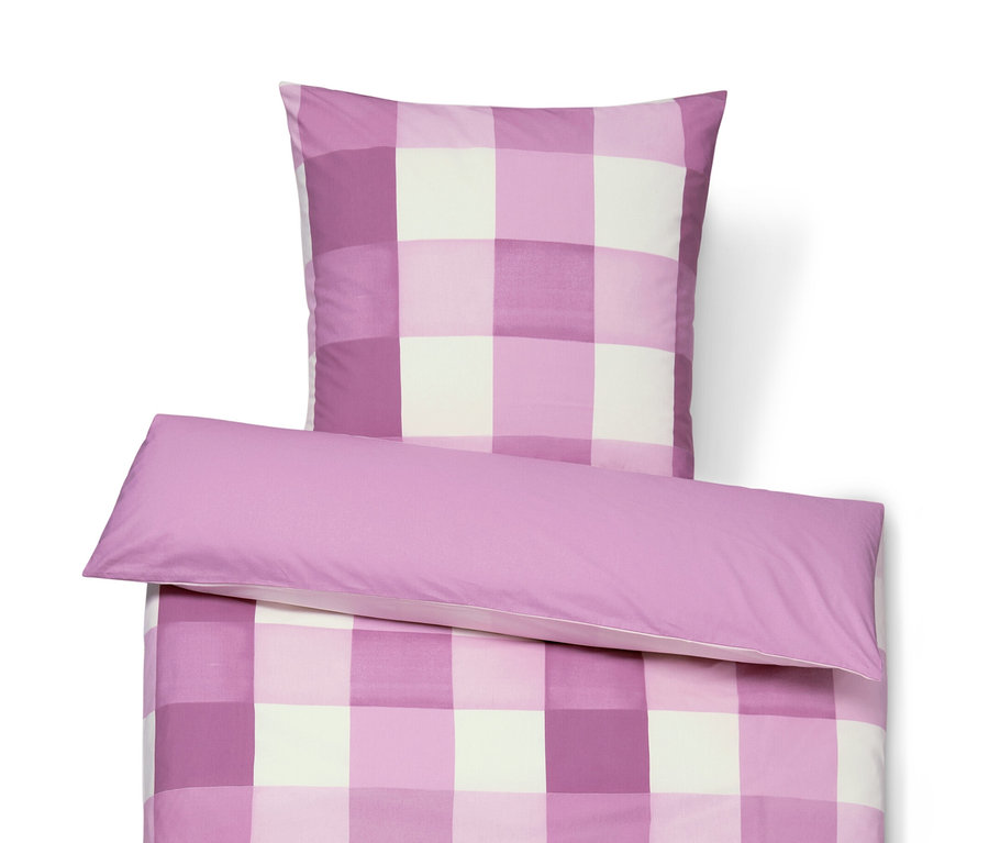 Parure de lit en coton à motif floral.