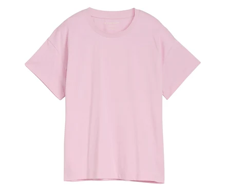 Le T-shirt rose avec imprimé Tom Tailor est posé à plat au centre de l'image.