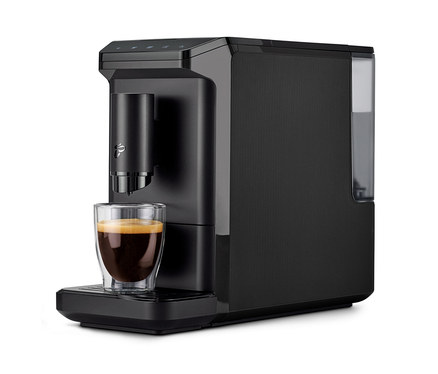 Une machine à café noire « Esperto mini » avec une tasse de café.