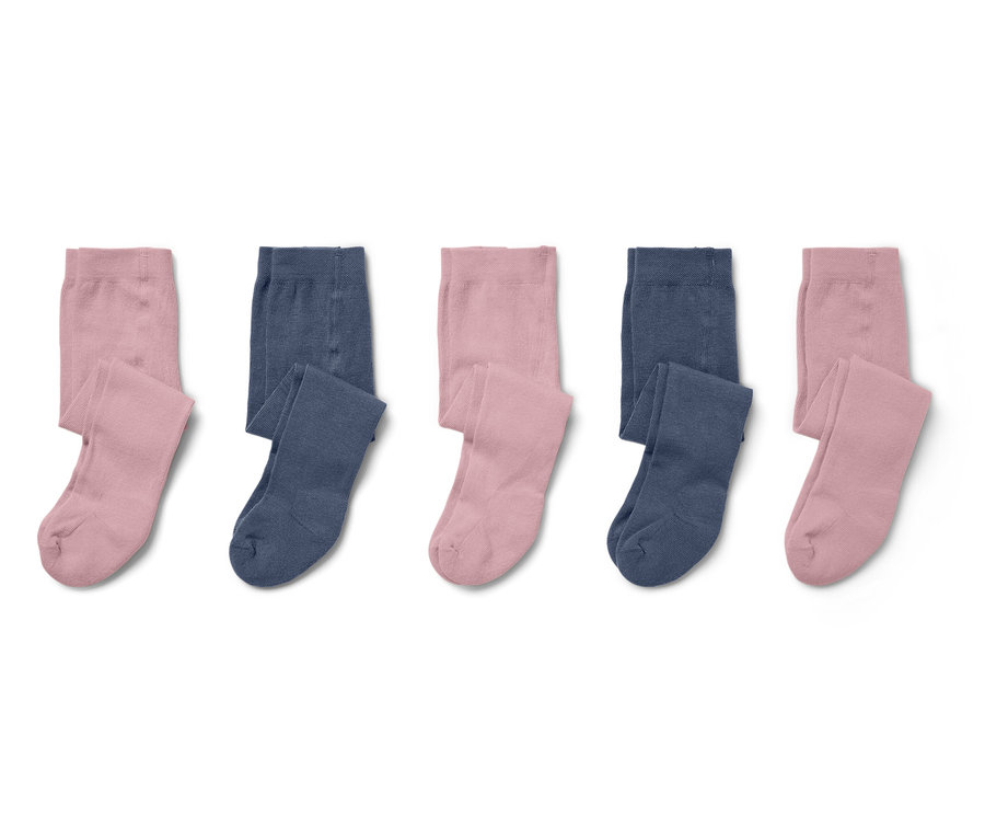 Cinq paires de collants pour enfants en rose et bleu sont posées sur un fond blanc.